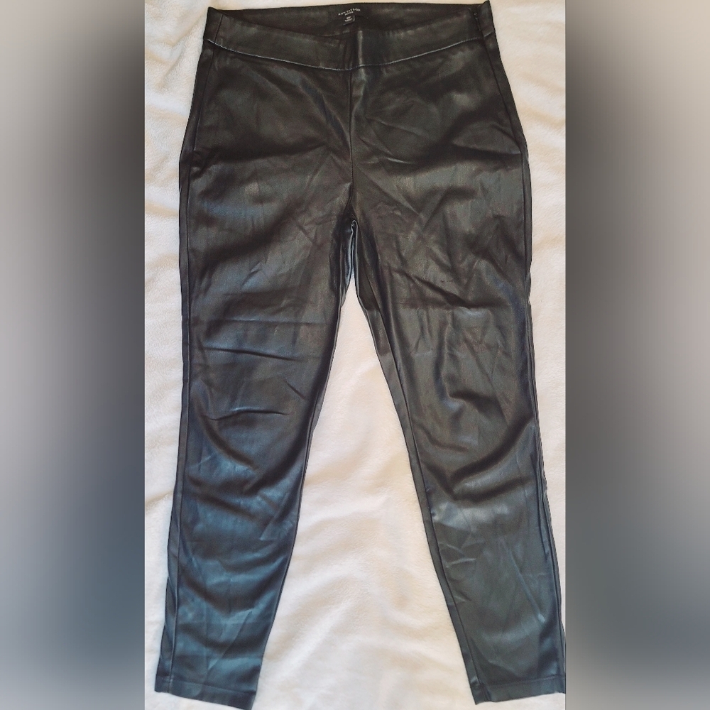Ann Taylor Faux Leather Pants Womens Size 8 Black Vegan Leather - Picture 1 of 13